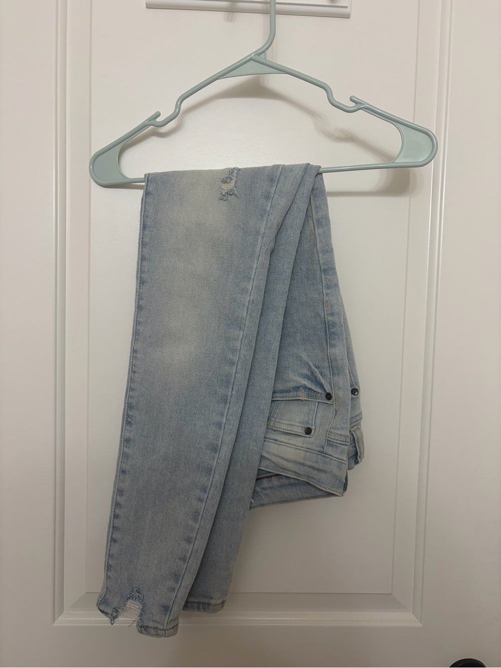 Wallflower Light Wash Skinny Jeans